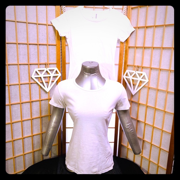 Russell Athletic Tops - 2 ORGANIC RUSSELL ATHLETIC WHITE T’s
